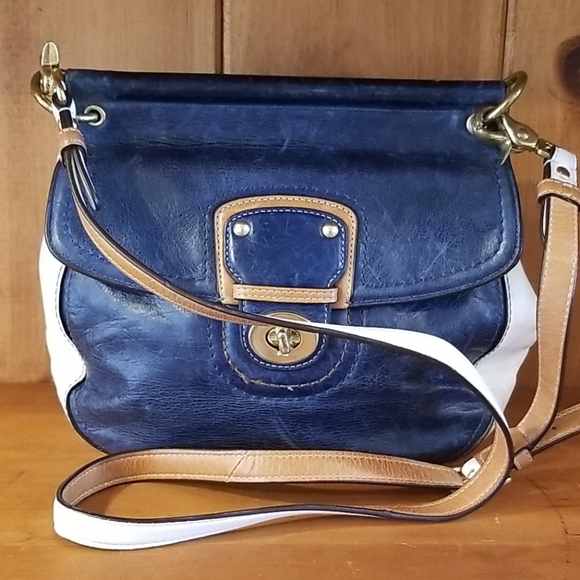 Coach Willis Limited Edition Crossbody Bag - Picture 9 of 10